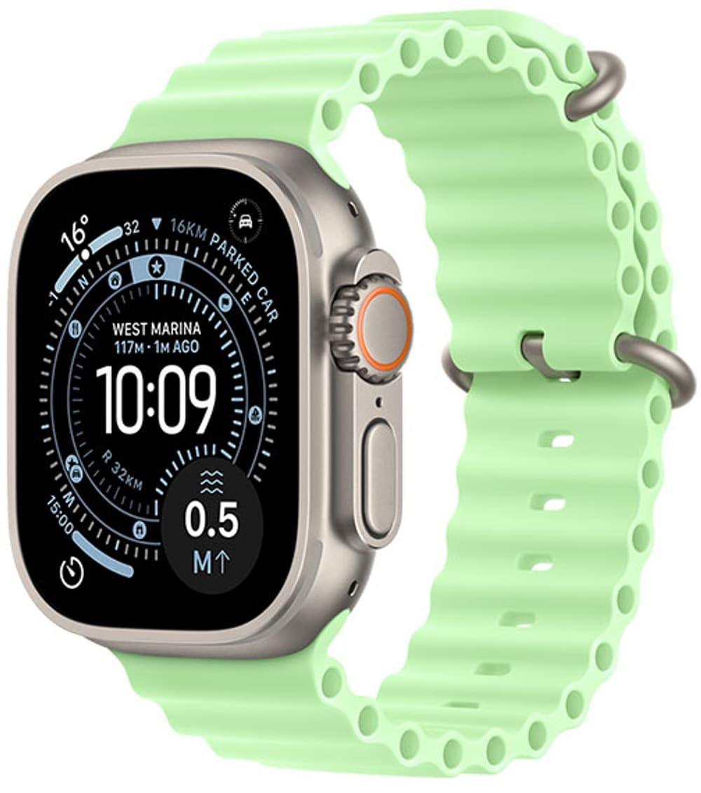 Apple Watch Ultra 3 in Natural Titanium / Green Ocean Band